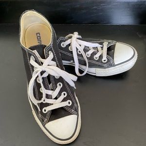 Women’s converse